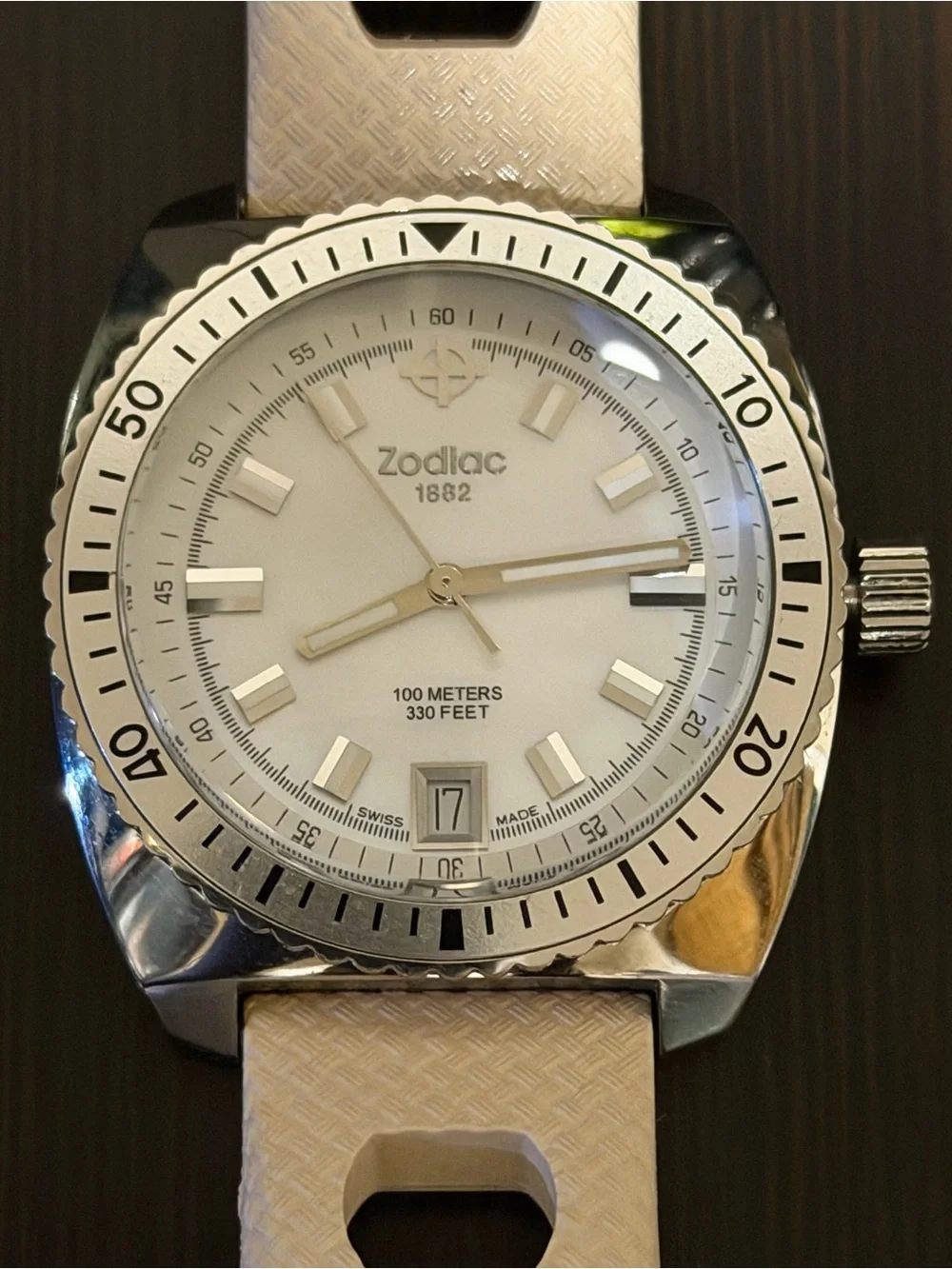 Zodiac Sea Dragon Quartz Wristwatch with White Rubber Strap